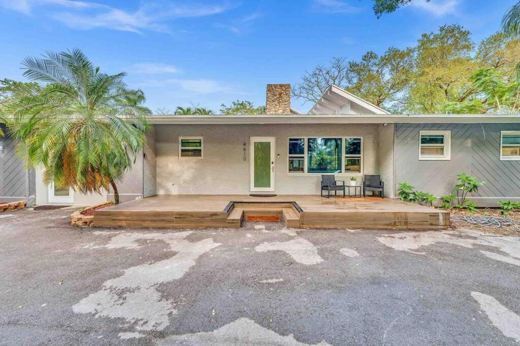 Rare Hidden Getaway Heated Pool 1.5 Acres! Sleeps 16 Villa Fort Lauderdale Bagian luar foto