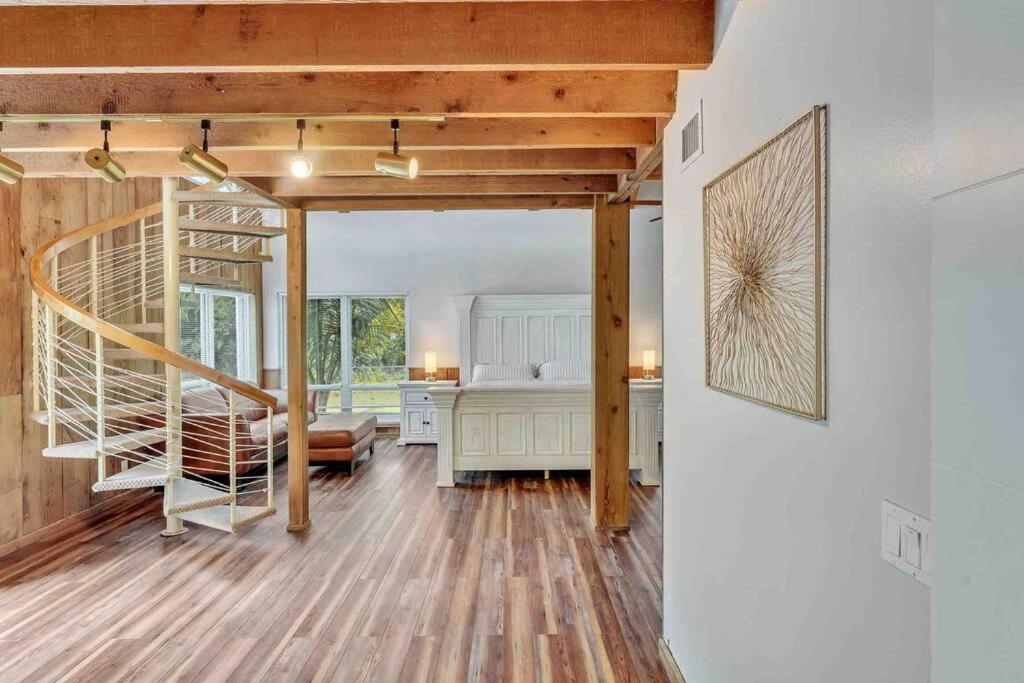 Rare Hidden Getaway Heated Pool 1.5 Acres! Sleeps 16 Villa Fort Lauderdale Bagian luar foto
