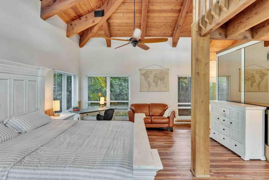Rare Hidden Getaway Heated Pool 1.5 Acres! Sleeps 16 Villa Fort Lauderdale Bagian luar foto